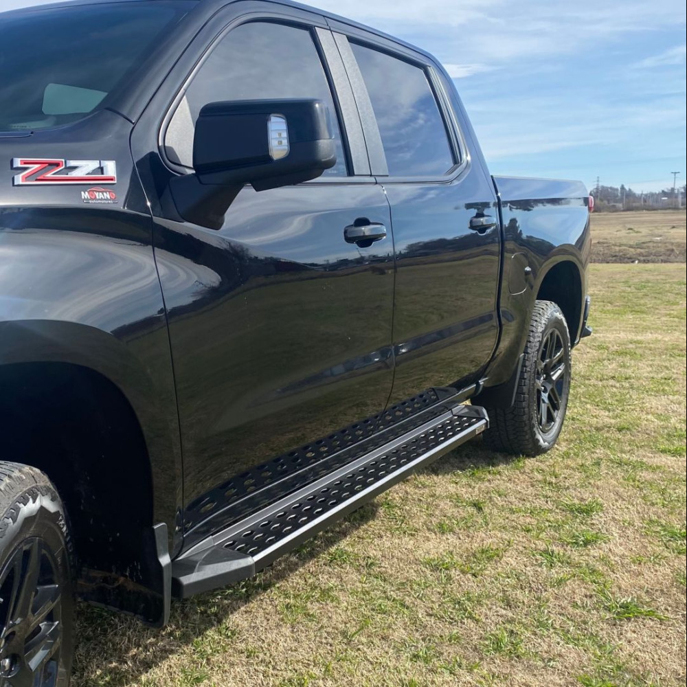 estribos-blacktrend-wild-acero-galvanizado-negros-chevrolet-silverado-dc-mod-2025--no-incluye-soportes-ebwl001-chevrolet